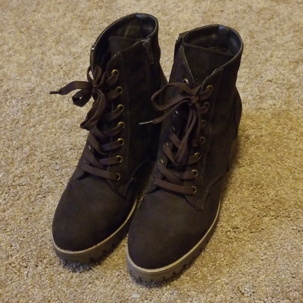 Dark Chocolate Heeled Boot